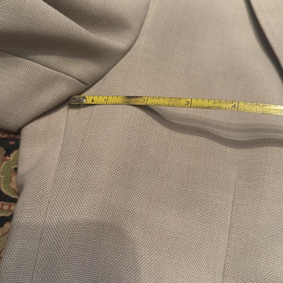 Stafford Cream 2 Button Blazer 42R - Picture 12 of 12